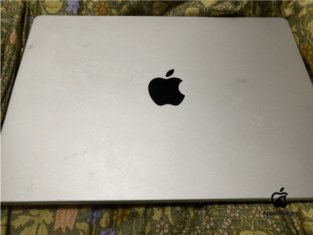 筆者が購入したApple認定整備済製品のMacBook Pro その1