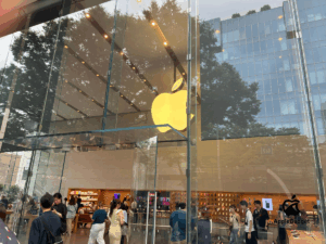 表参道Appleストアの画像